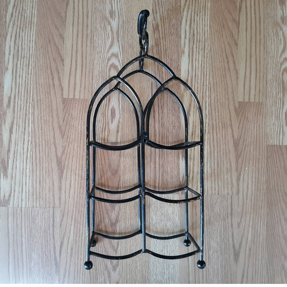 VINTAGE METAL SHABBY CHIC WINE RACK